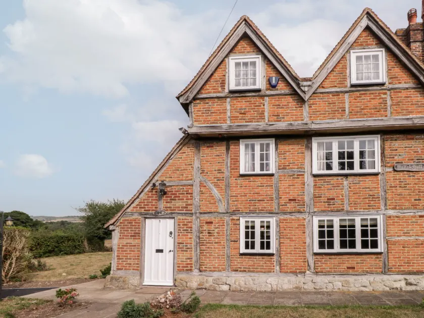 Battel Hall Cottage - Image 1