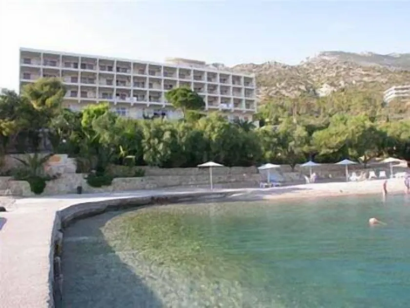 Pappas Hotel - Image 1