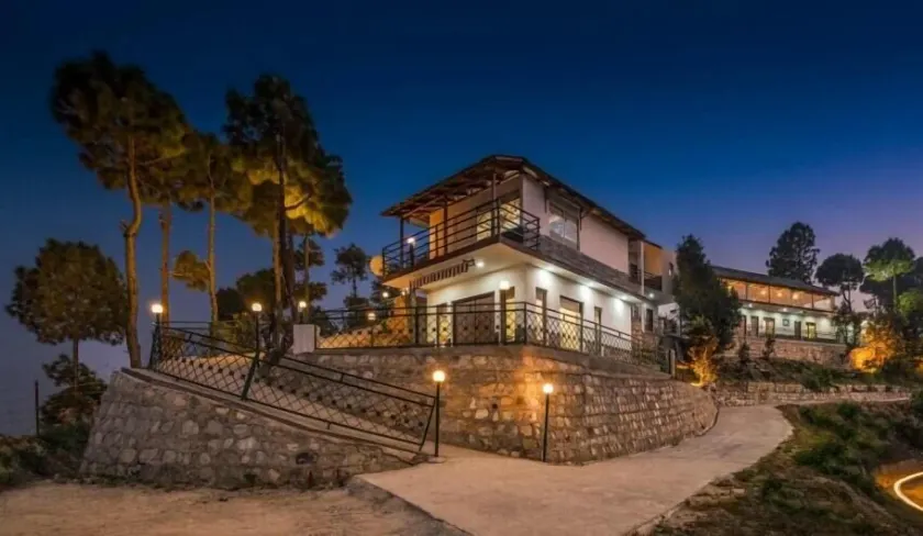 Astre Vue Resort - Image 1