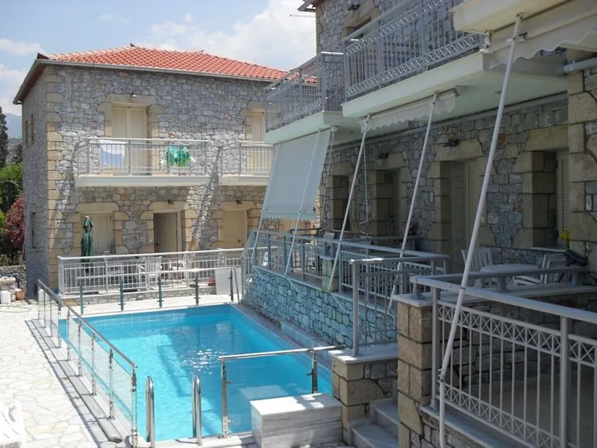 Manoleas Villas - Apartment 8 - Image 1