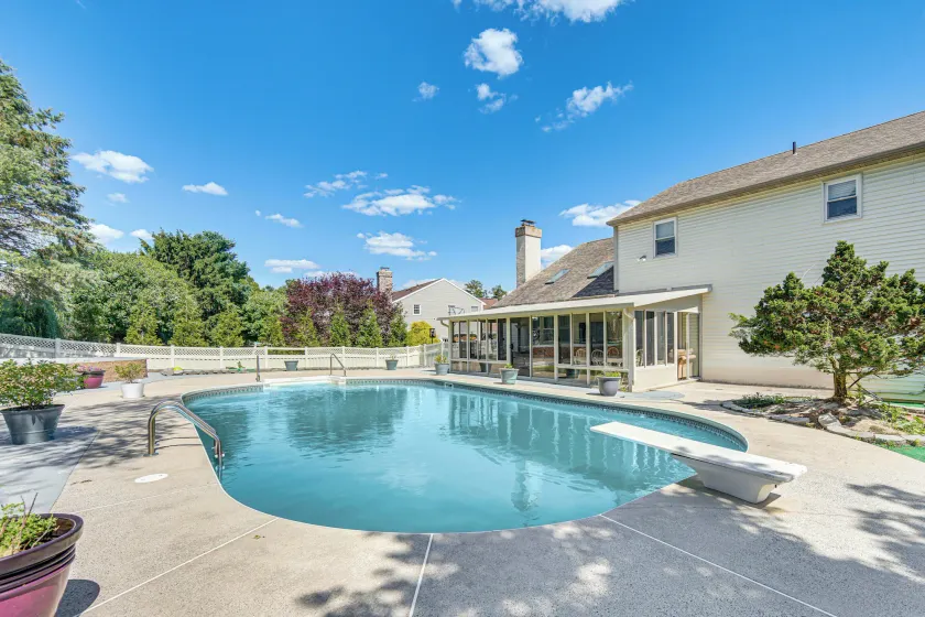 Spacious Sinking Spring Home w/ Outdoor Oasis! - Image 1
