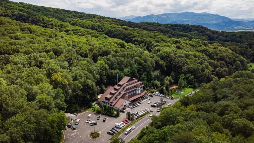 Hotel Fantanita Haiducului - Image 1