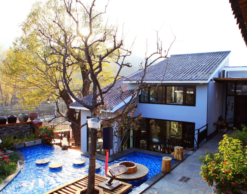 Carpenter's Rustic Courtyard-Great Wall - Image 1