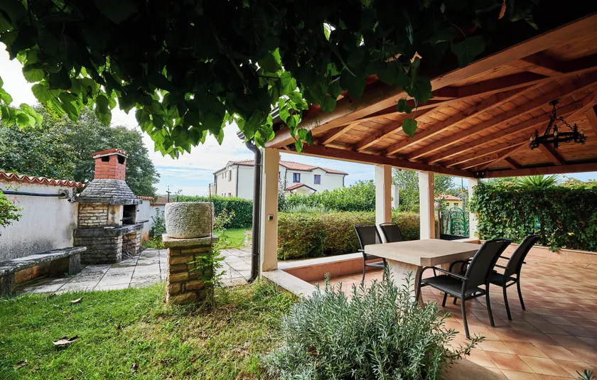 Two-story Holiday Home for in Valica - Image 1
