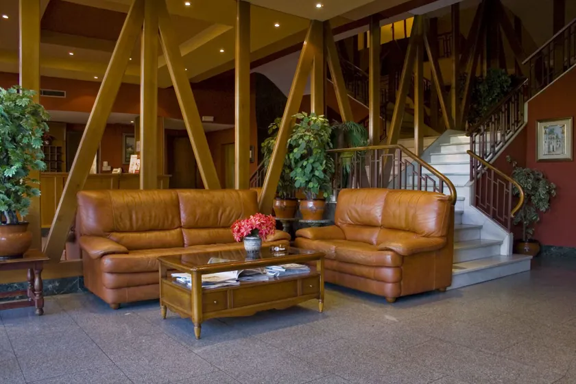 Hotel Perales - Image 1