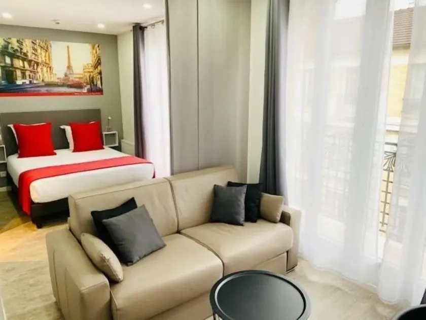 Paris Hotel - Image 1