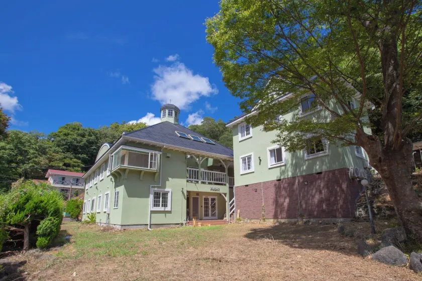 The Lighthouse Seaside Inn - Image 1