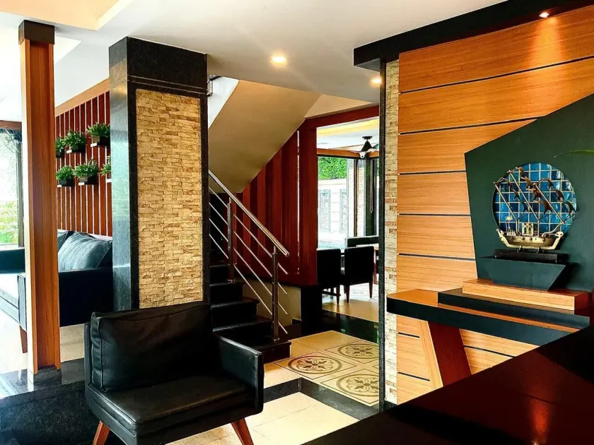 Merlot Suites - Hall
