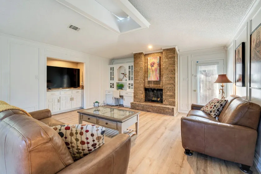 5 Mi to UT Dallas: Family-friendly Duplex w/ Patio - Image 1