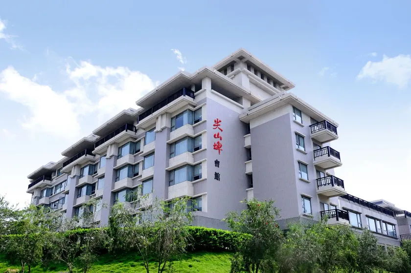 台糖柳營尖山埤 Liuying Jianshanpi Resort - Image 1