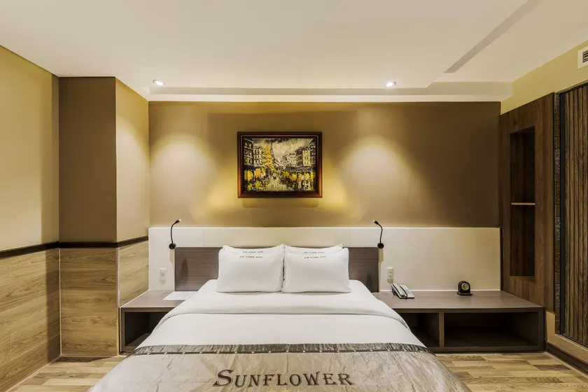 Sunflower Luxury Hotel - Image 1