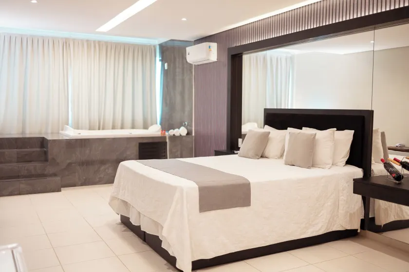 Miami Hotel by H Hotéis - Business - Image 1