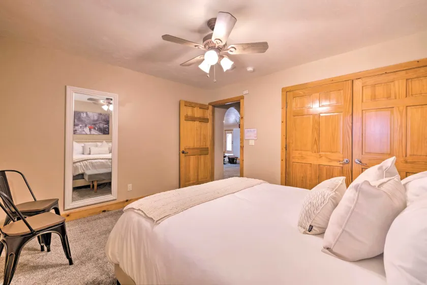Hurricane Home w/ Pool & Spa ~ 25 Mi to Zion! - Innvendig