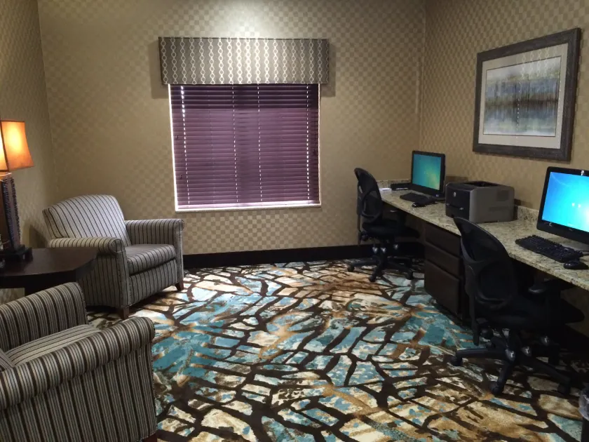 Holiday Inn Express Hotel & Suites Council Bluffs - Convention Center Area by IHG - Image 1