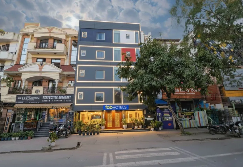 Fabhotel Hargobind Enclave - Image 1