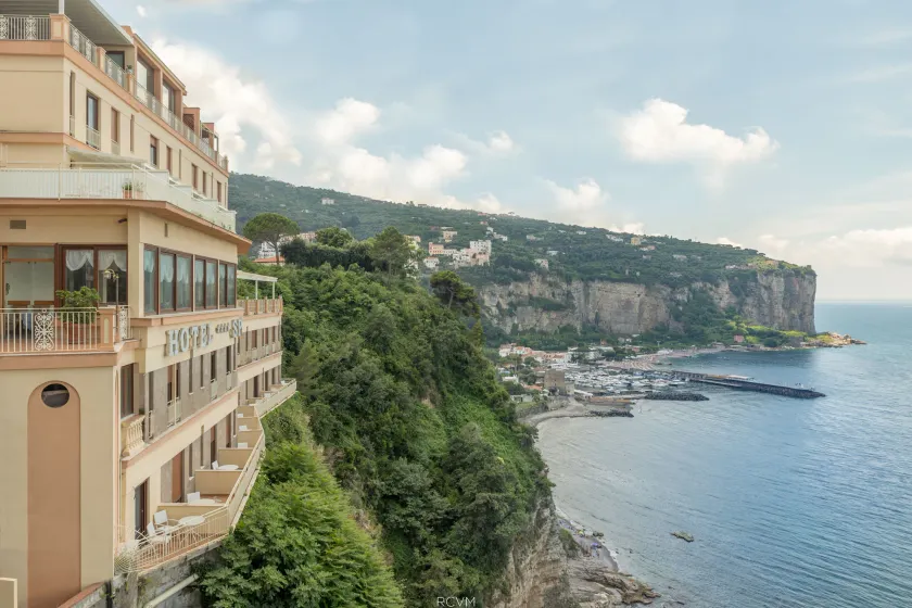 Hotel Sporting - Image 1
