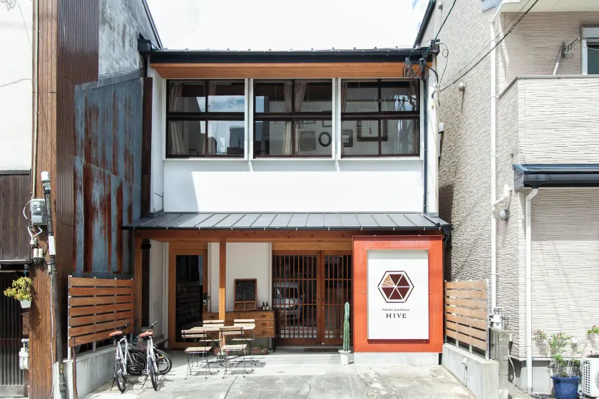 Fukuoka Guesthouse HIVE - Image 1