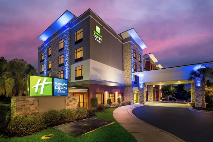 Holiday Inn Express & Suites Lexington by IHG - Image 1