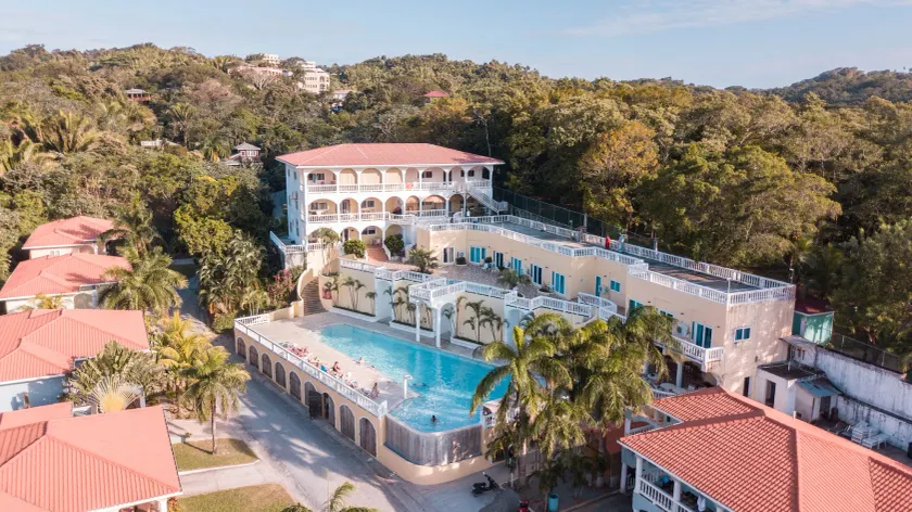 West End Dive Resort - Image 1