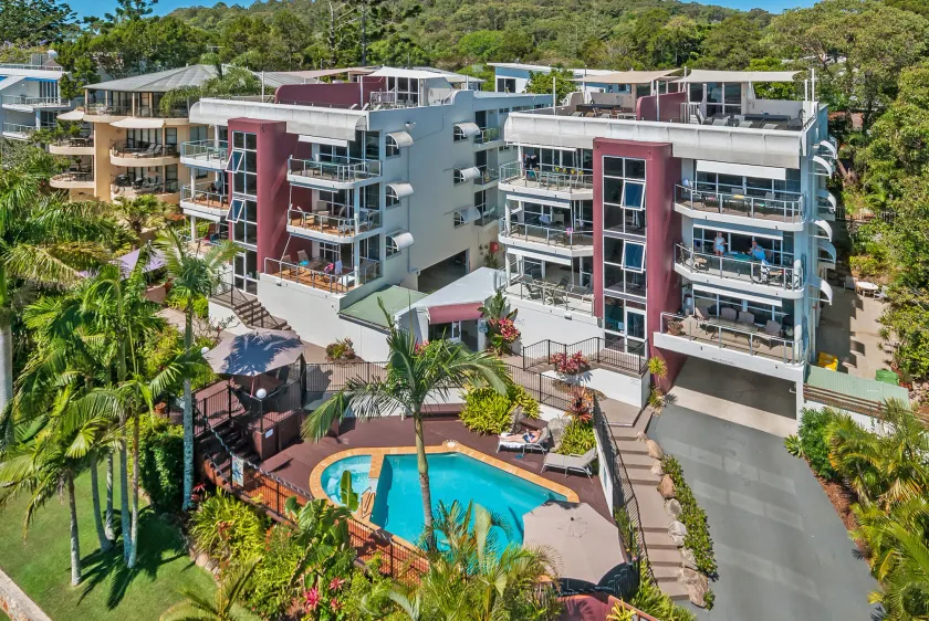 Bali Hai Apartments Noosa - Image 1