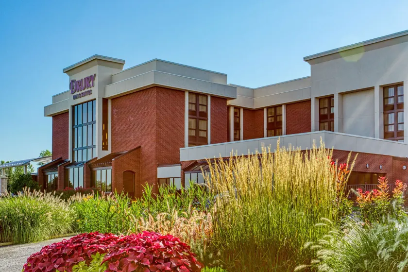 Drury Inn and Suites St Louis Collinsville - Image 1