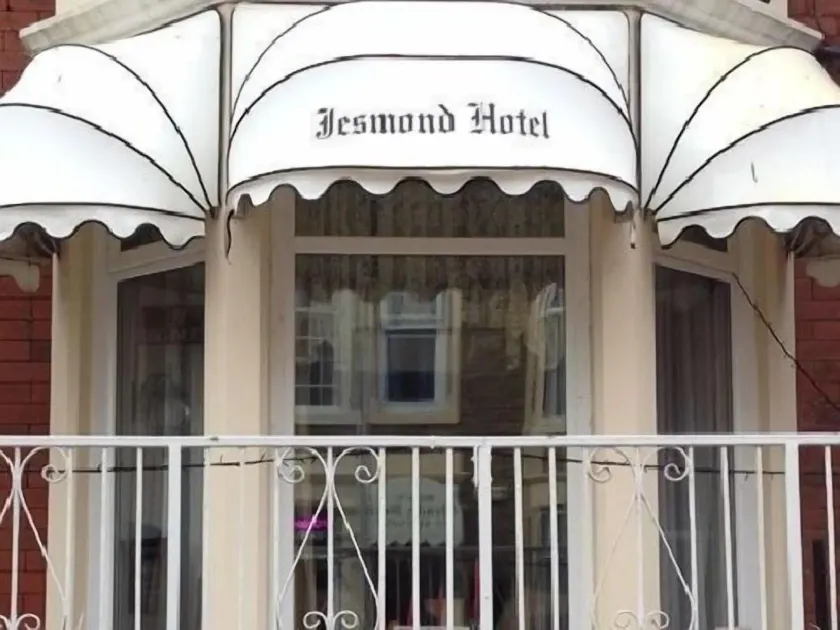 Jesmond International Hotel - Image 1
