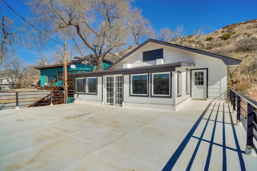 Updated Buffalo Springs House on the Lake! - Interiør