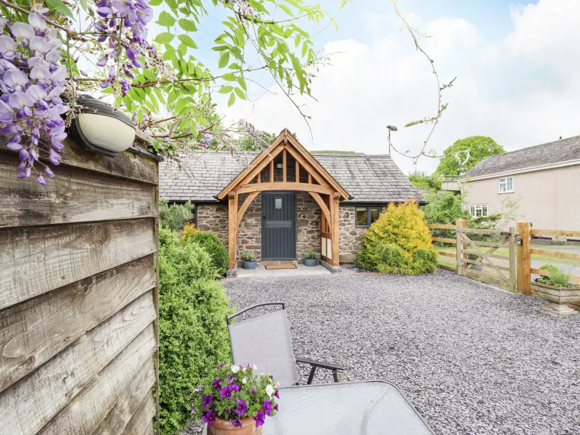The Talkhouse Cottage - Image 1