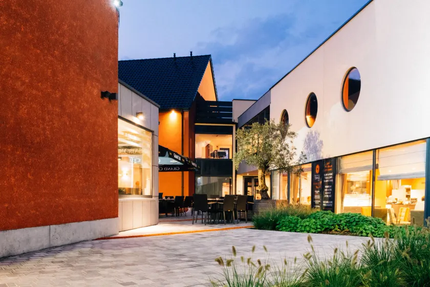 Orange Hotel La Louvière - Image 1