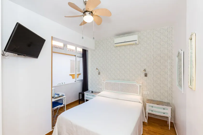 Guadalupe Hostal By Torremolinos On-line - Image 1