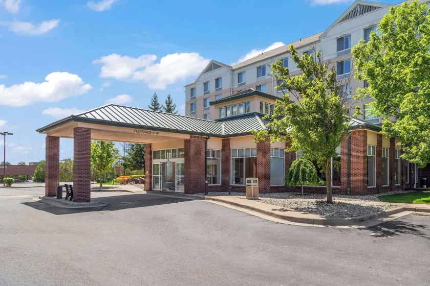Hilton Garden Inn Plymouth - Image 1
