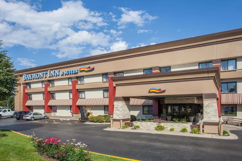 Baymont by Wyndham Chicago/Alsip - Image 1