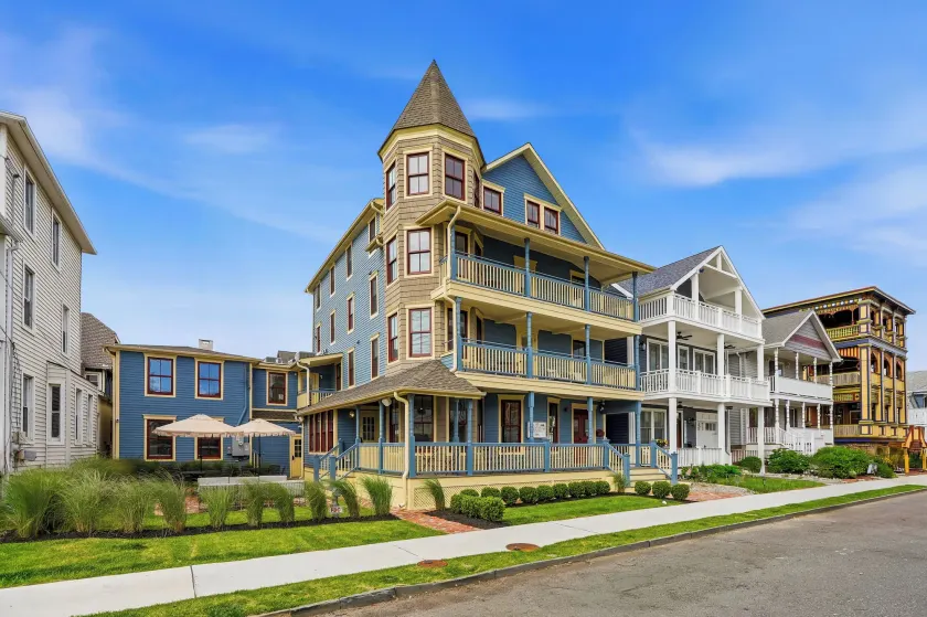 The Marilyn Inn - Image 1