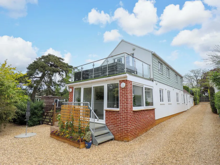 The Hen House - Image 1