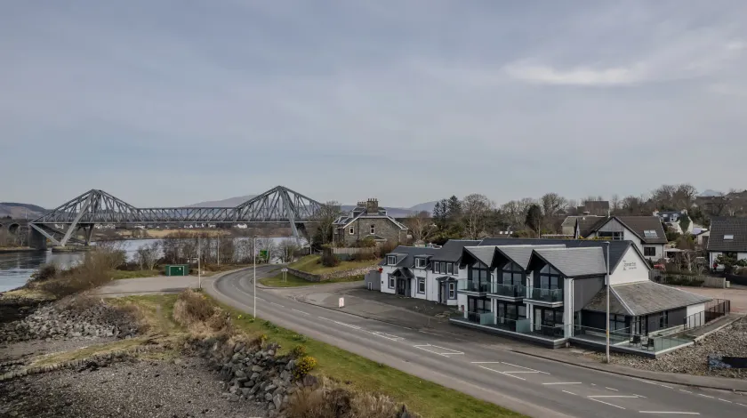 Oyster Inn Connel - Image 1