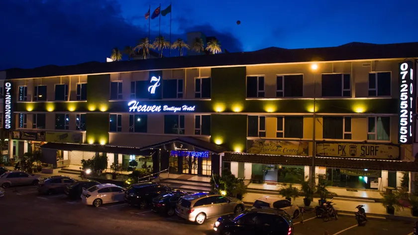 7 Heaven Boutique Hotel - Image 1