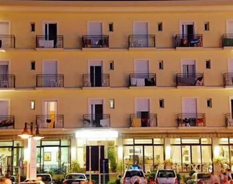 Hotel Lugano - Image 1