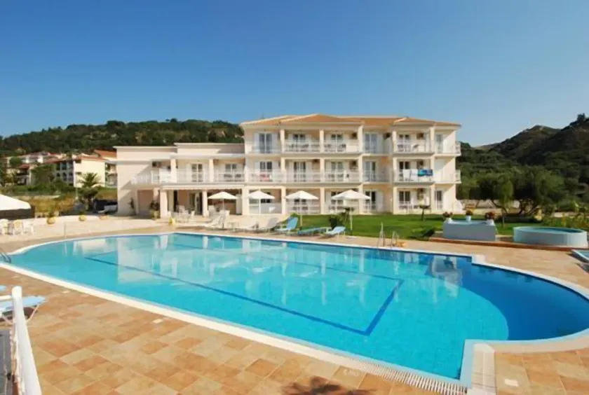 Elea Hotel - Image 1