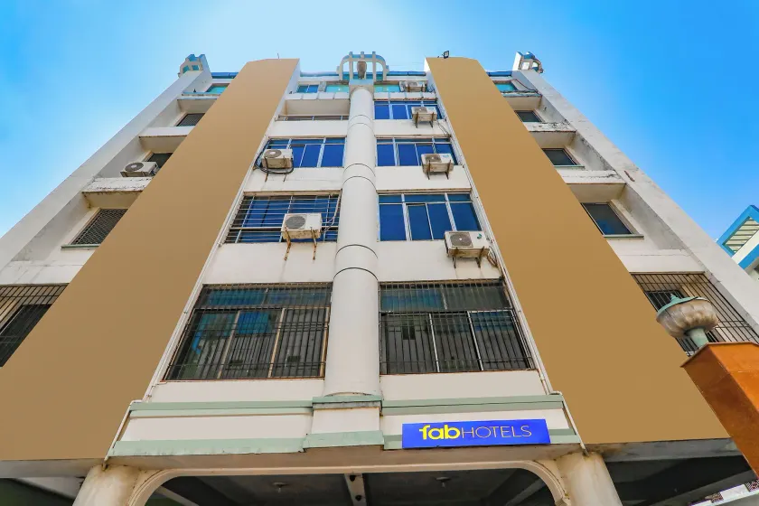 FabHotel Royal Ville - Image 1