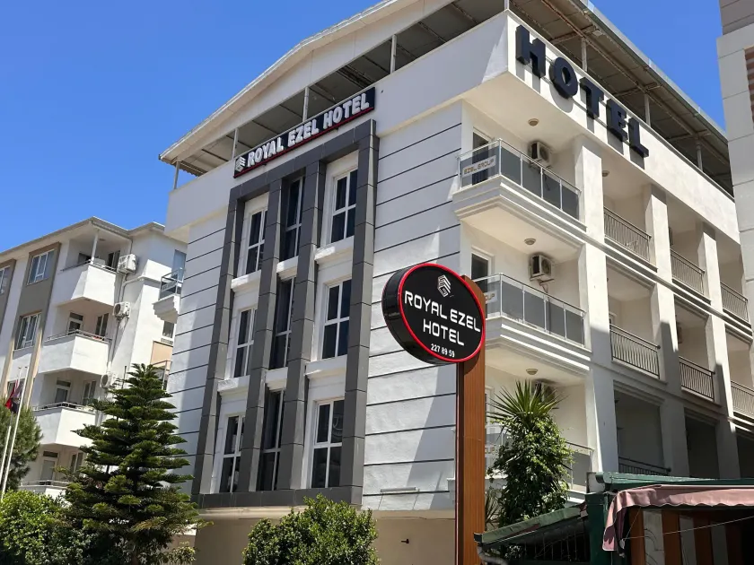 Royal Ezel Hotel - Image 1