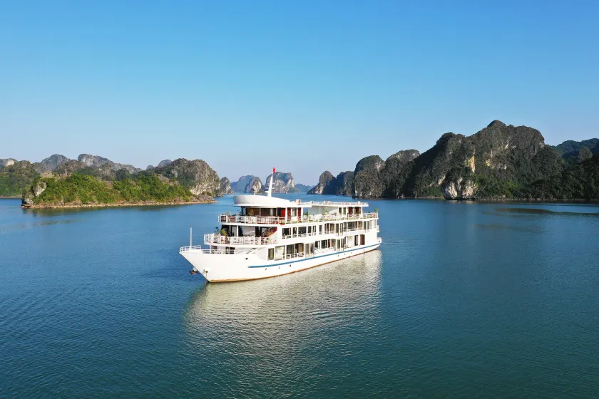 Halong Sapphire Cruise - Image 1