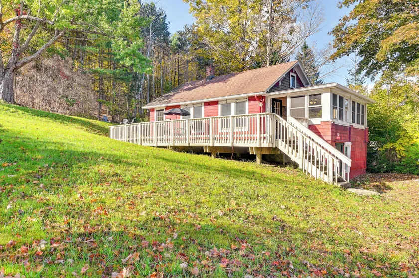 Pet-friendly Catskills Retreat: Fire Pit & Deck! - Image 1