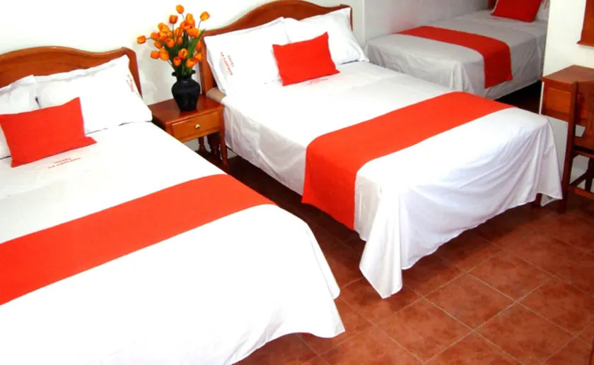 Hotel La Cascada Oaxaca - Image 1