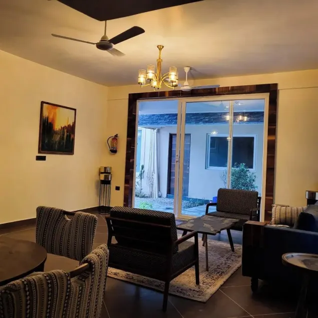 The Cozy Acorn Resort - Lobby