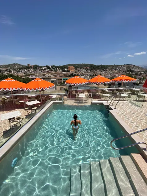 Hotel Carmen - Image 1