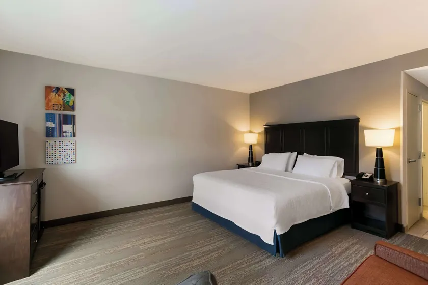 Hampton Inn & Suites Wilmington Christiana - Image 1