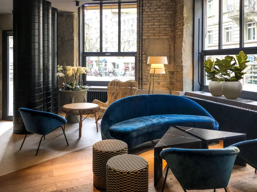 Hotel Scheuble - Coin salon dans le hall