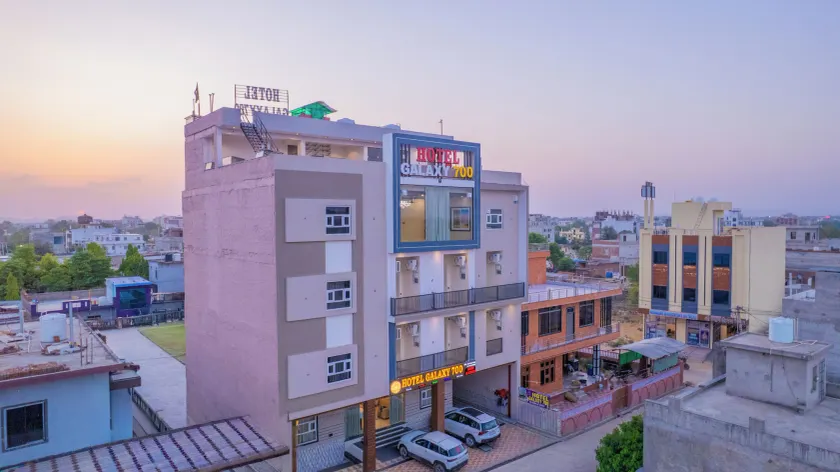 Hotel Galaxy 700 - A Luxury Hotel Near KhatuShyamJi Temple - Image 1