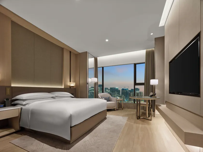 DoubleTree by Hilton Shenzhen Nanshan Hotel & Residences - Image 1