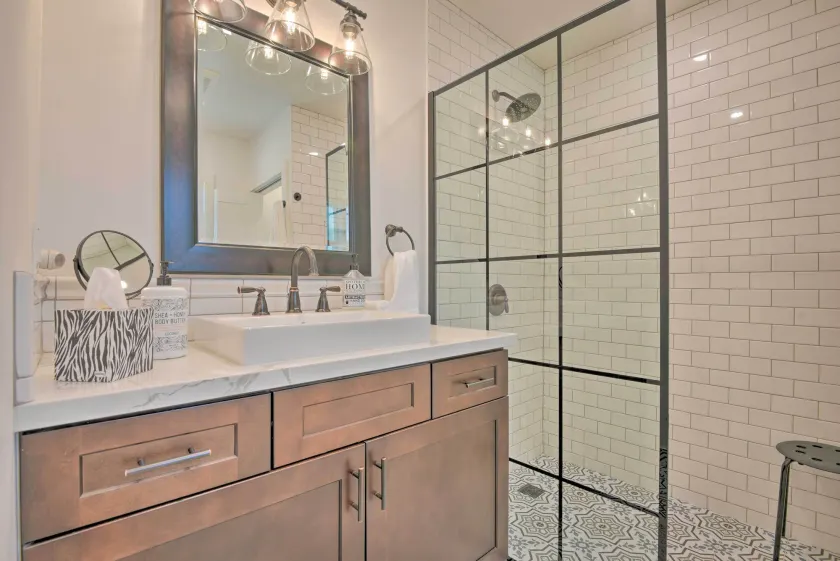 Upscale Whittier Hills Gem: 17 Mi to Disneyland! - Interior